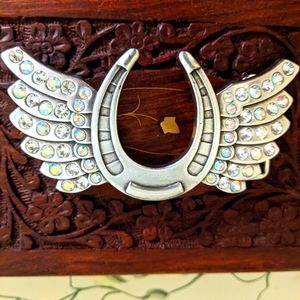 Horseshoe angel wings belt buckle rhinestones